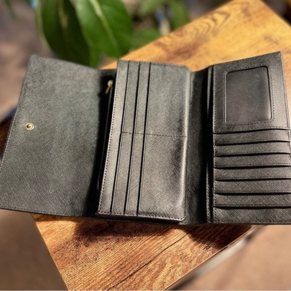 Sold - Picture 3 of 7